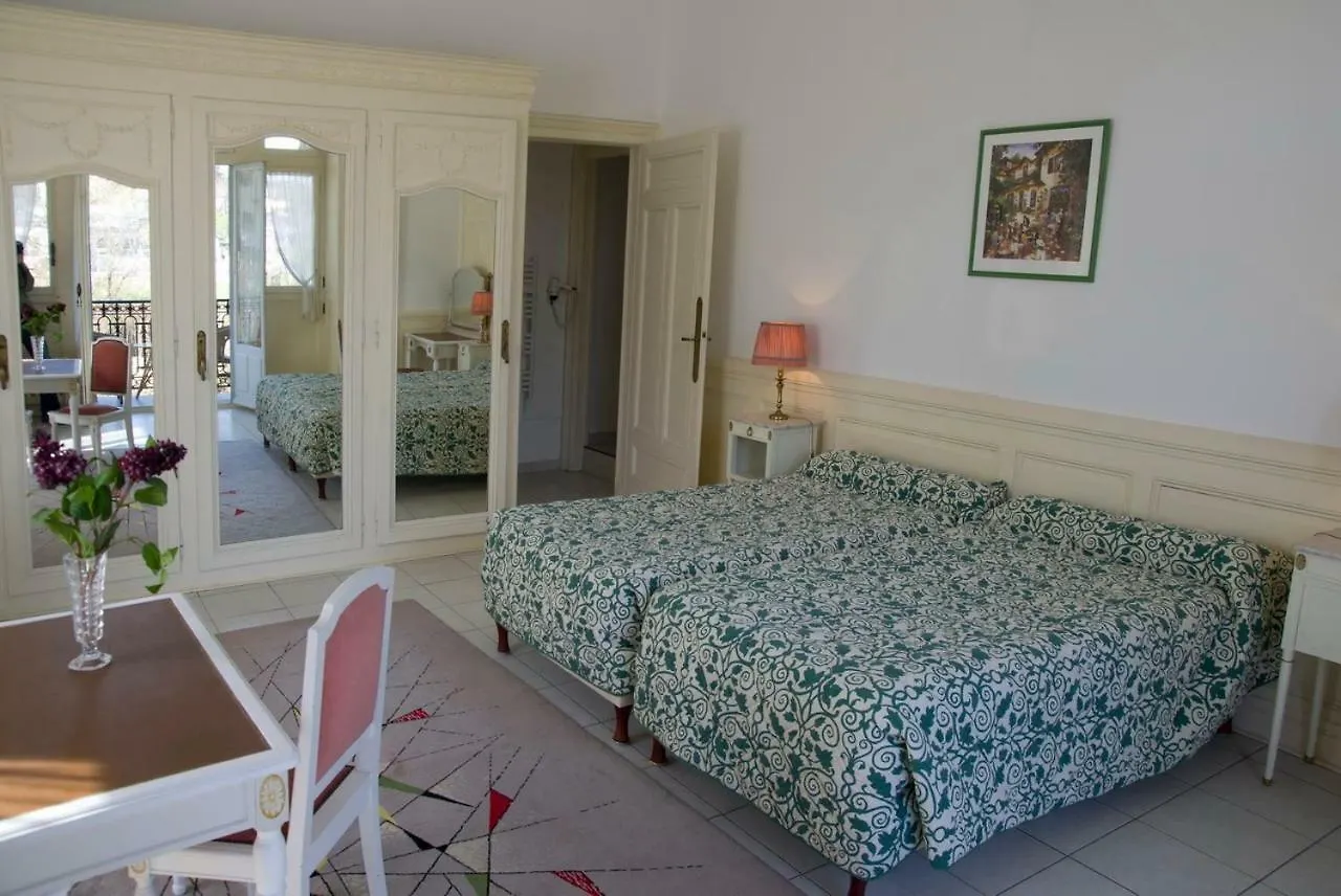 Апарт отель Aux Meubles Du Manoir Экс-ле-Бен
