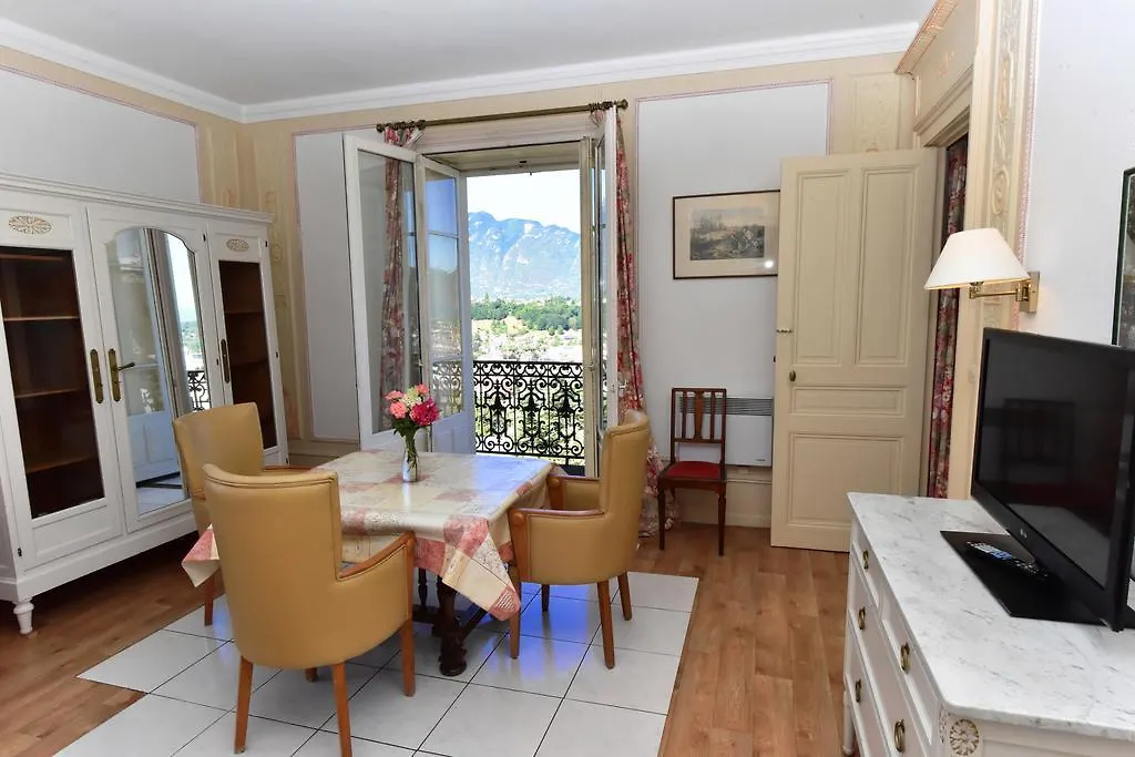 Aux Meubles Du Manoir Aparthotel Aix-les-Bains
